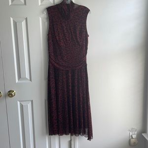 Midi dress - red/black leopard print.